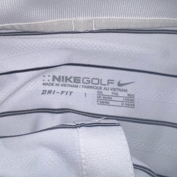 Nike- White collared shirt - Picture 5 of 6